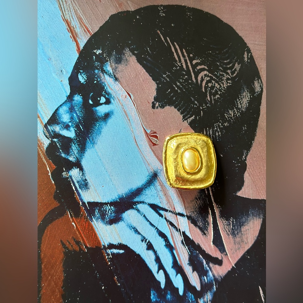 Vintage gold clip on earrings